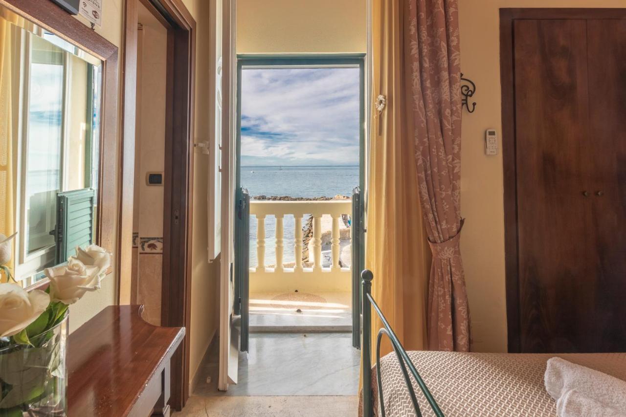La Riviera